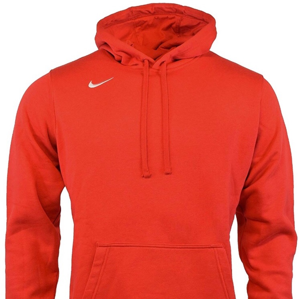 Nike Men’s Pull Over Fleece Club Hoodie.